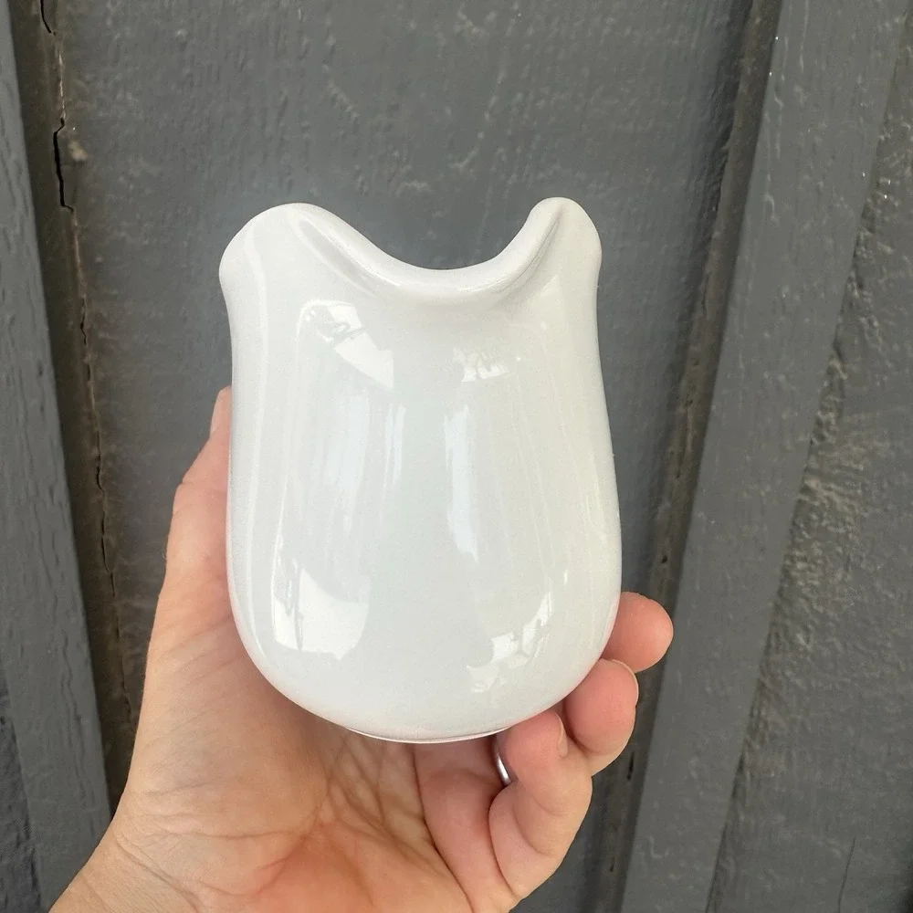 Corning Ware Ceramic White Gravy Boat Creamer Cup Pitcher Container with Handle